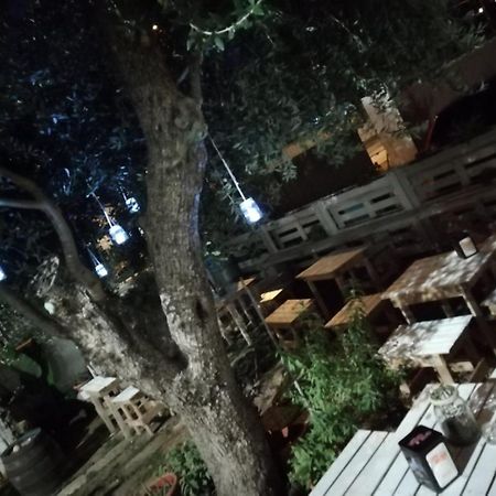 Sosta Camper La Specchia Ξενοδοχείο San Pietro in Bevagna Εξωτερικό φωτογραφία